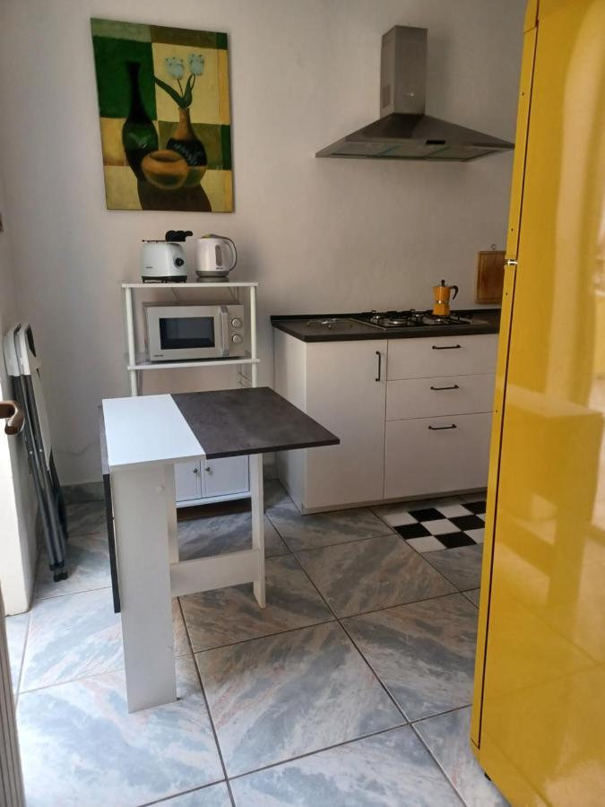 La Casetta Al Mare Palermo Bagian luar foto